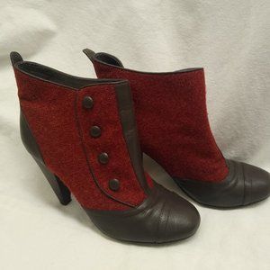 Red Wool Spat Boots with Buttons 6.5